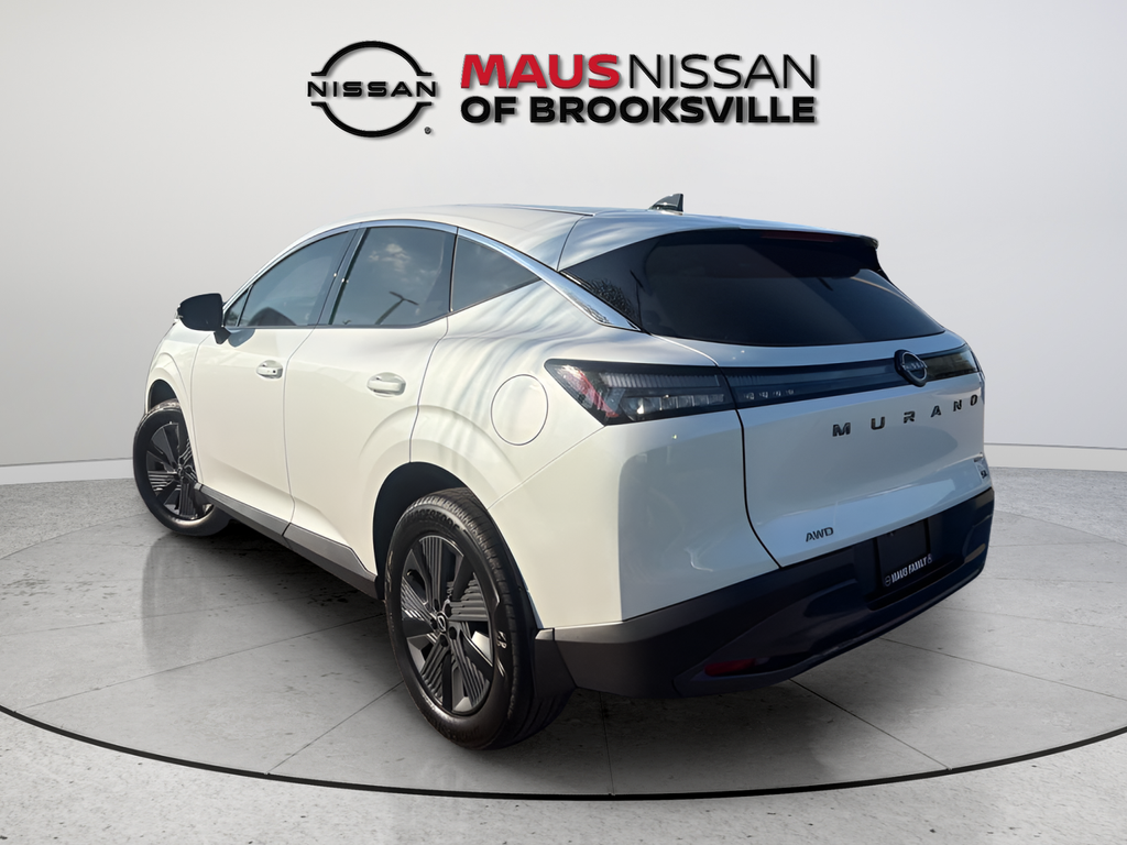 New 2026 White Nissan SL image 5