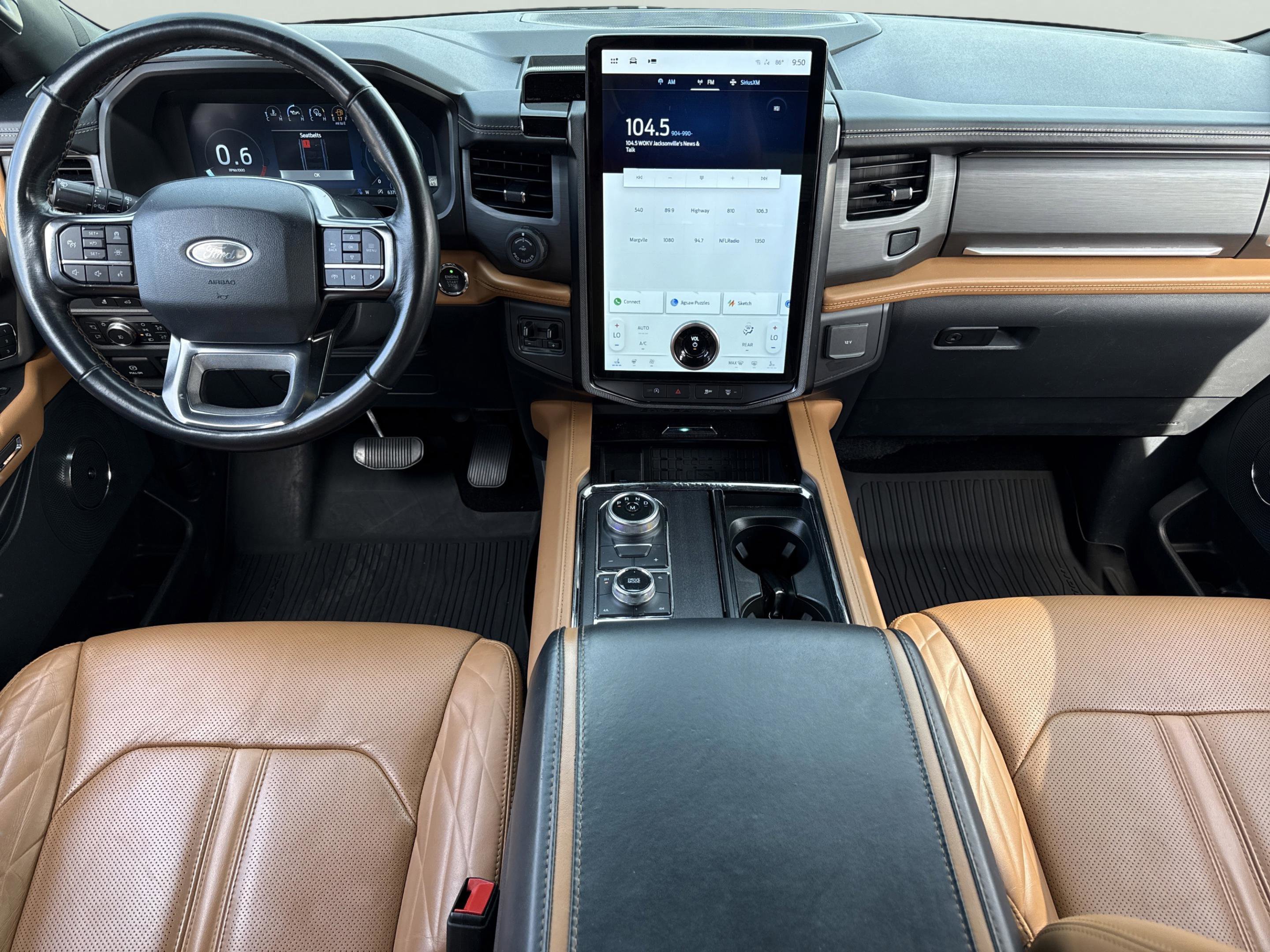 Used 2022 Black Metallic Ford Platinum image 9
