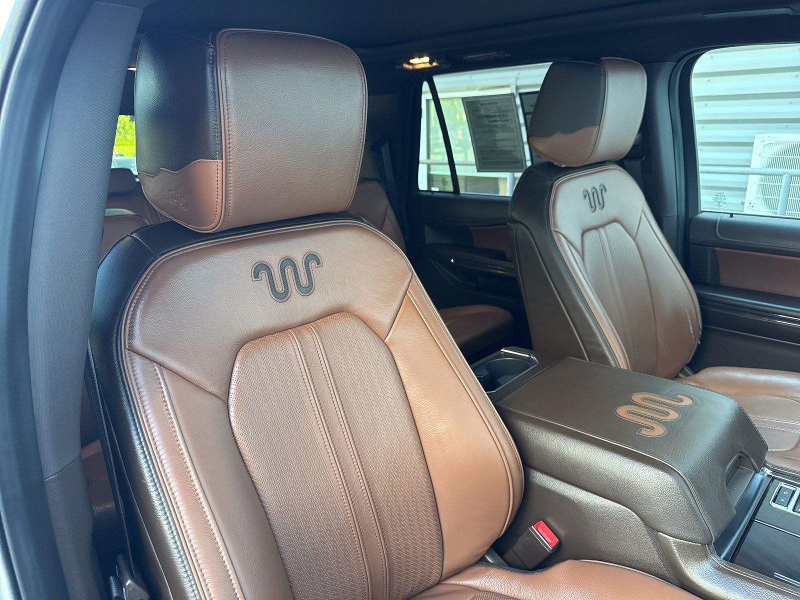 Used 2022 White Ford King Ranch image 42
