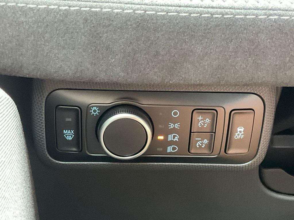 2025 Ford Mustang Mach-E GT - Photo 11