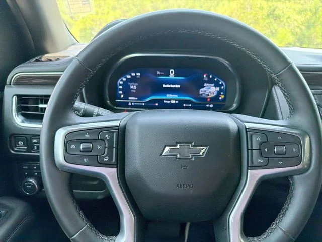 Used 2024 White Chevrolet Z71 image 17