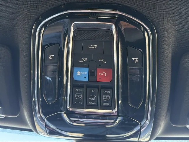 Used 2023 Black Jeep Overland image 31
