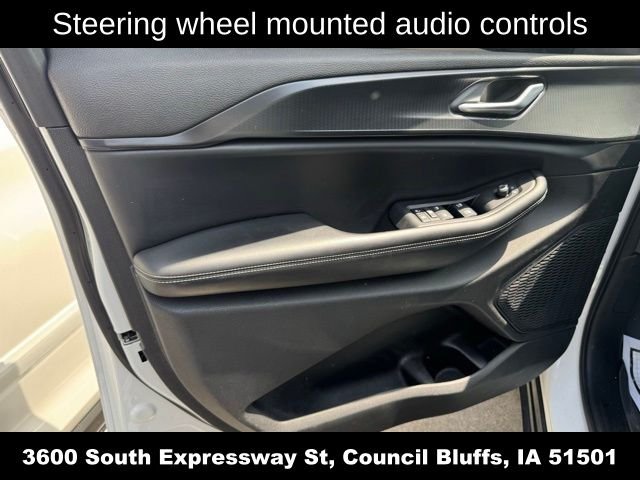 Used 2023 White Jeep Altitude X image 16