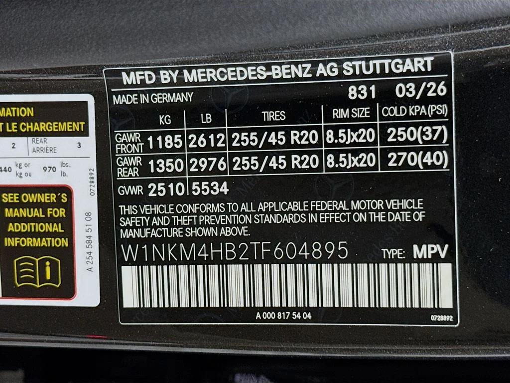 New 2026 Gray Mercedes-Benz GLC 300 image 33