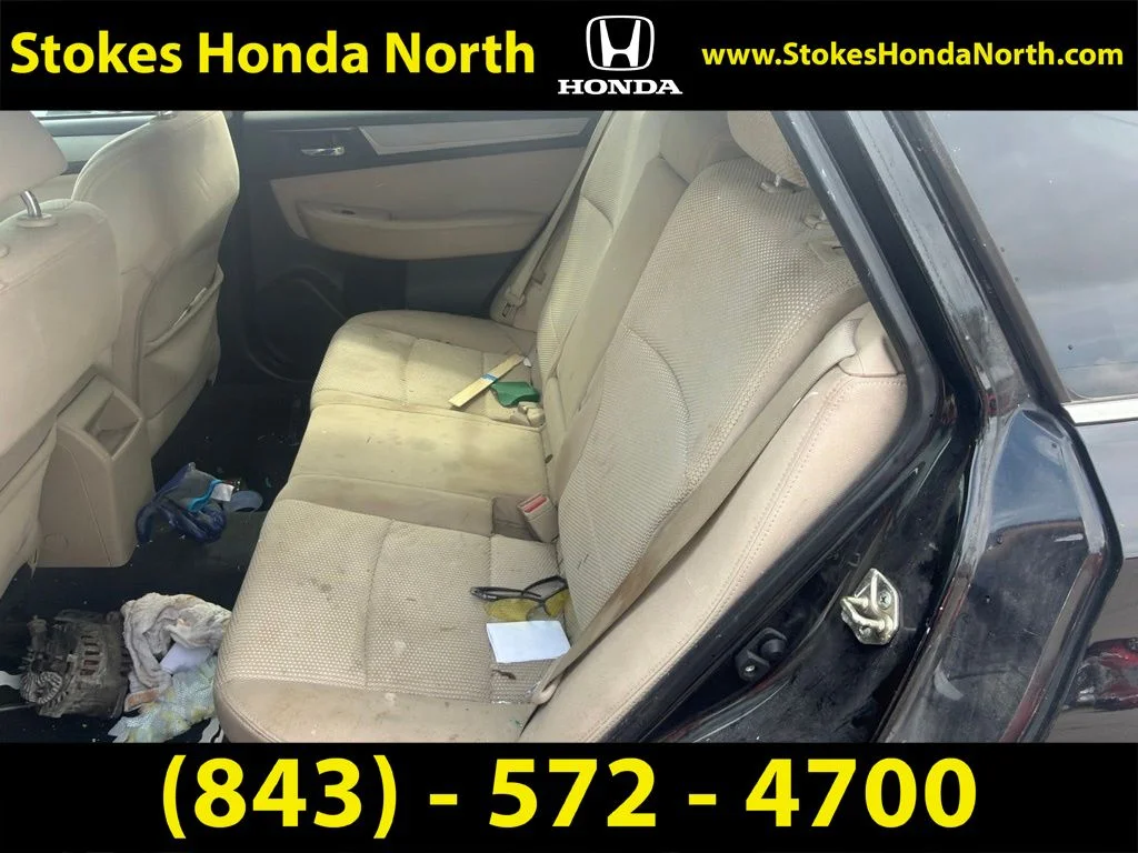 Used 2017 Black Subaru 2.5i Premium image 7