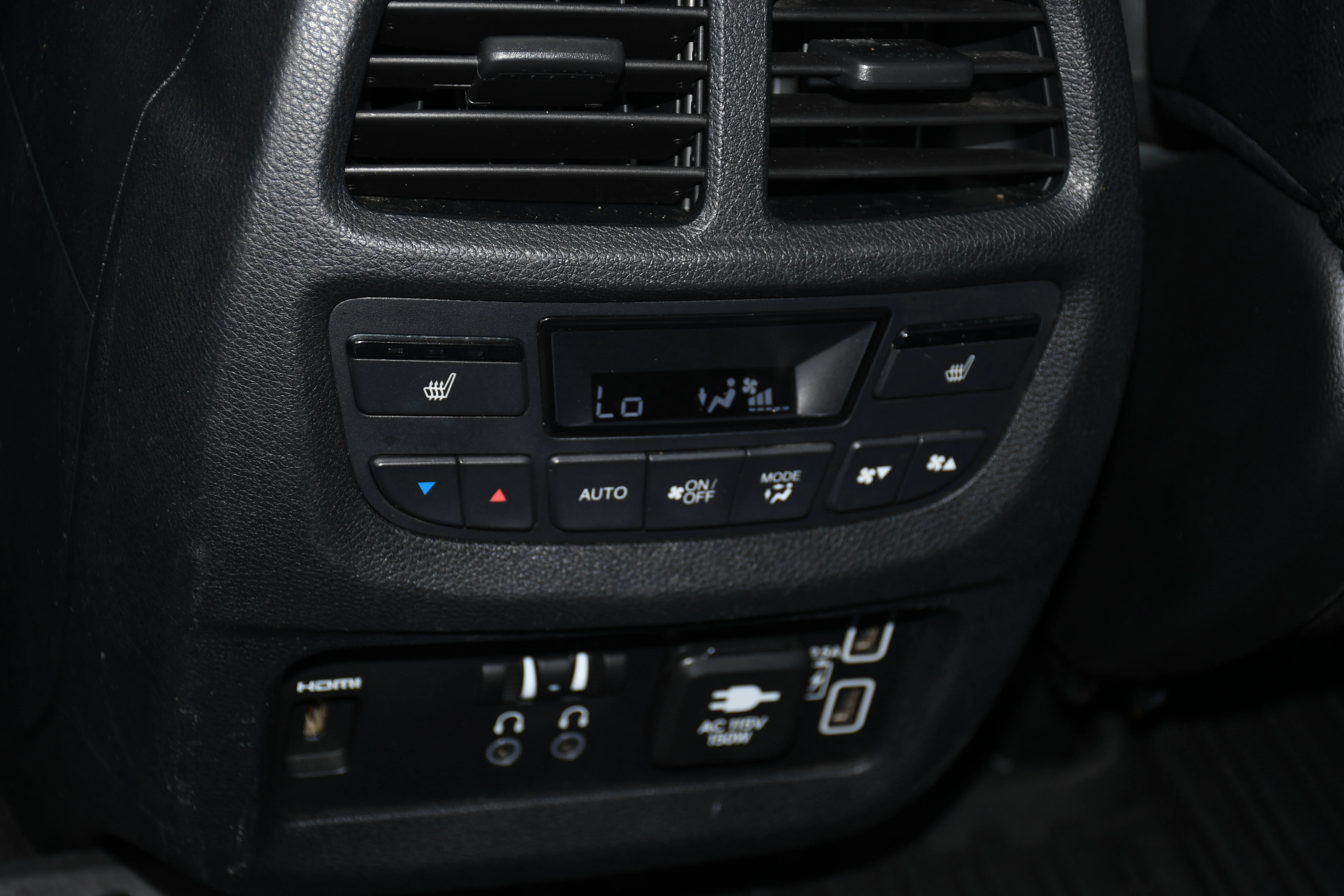 2022 Honda Pilot Elite - Photo 18
