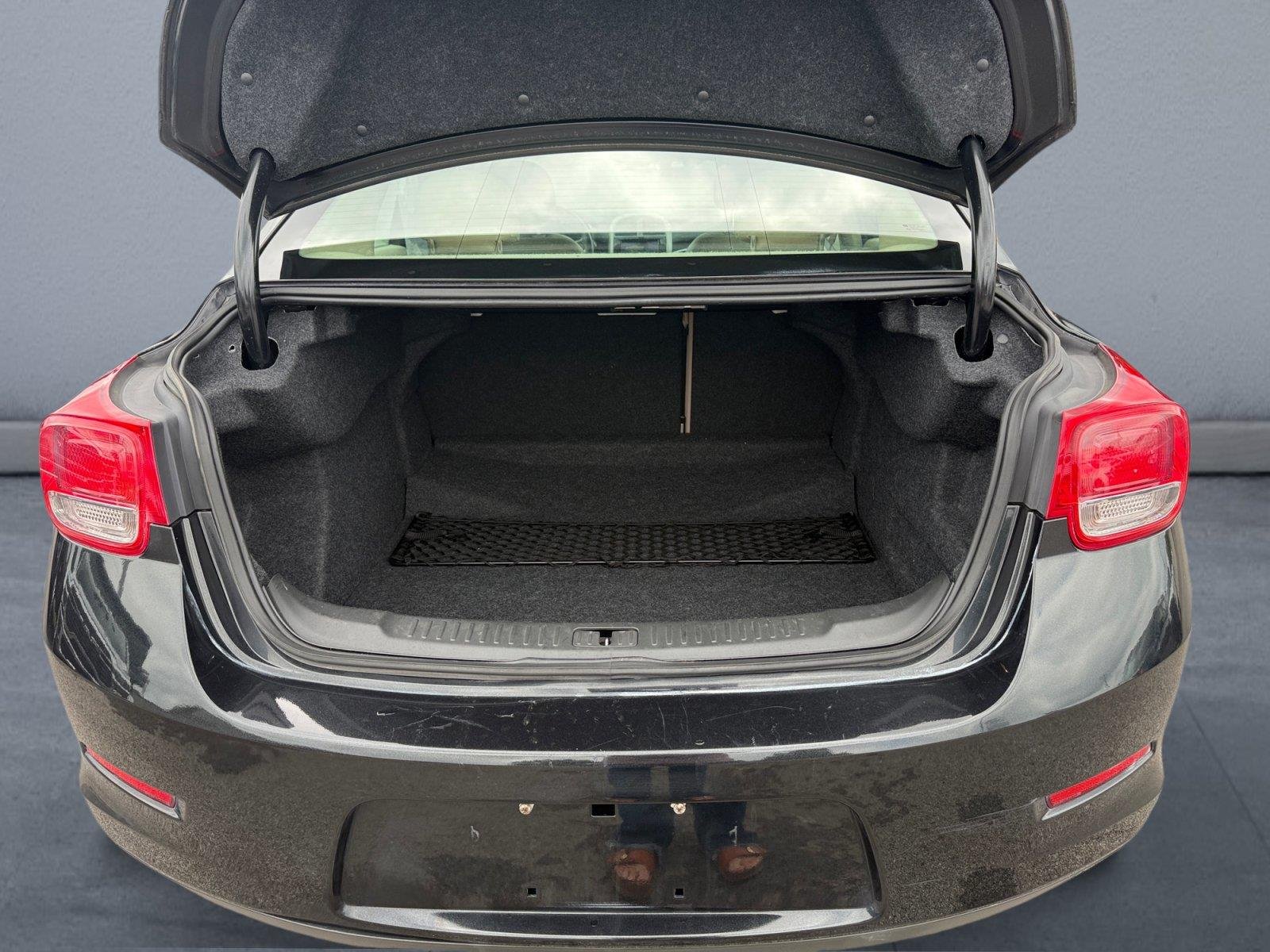 Used 2013 Black Granite Metallic Chevrolet LT image 19