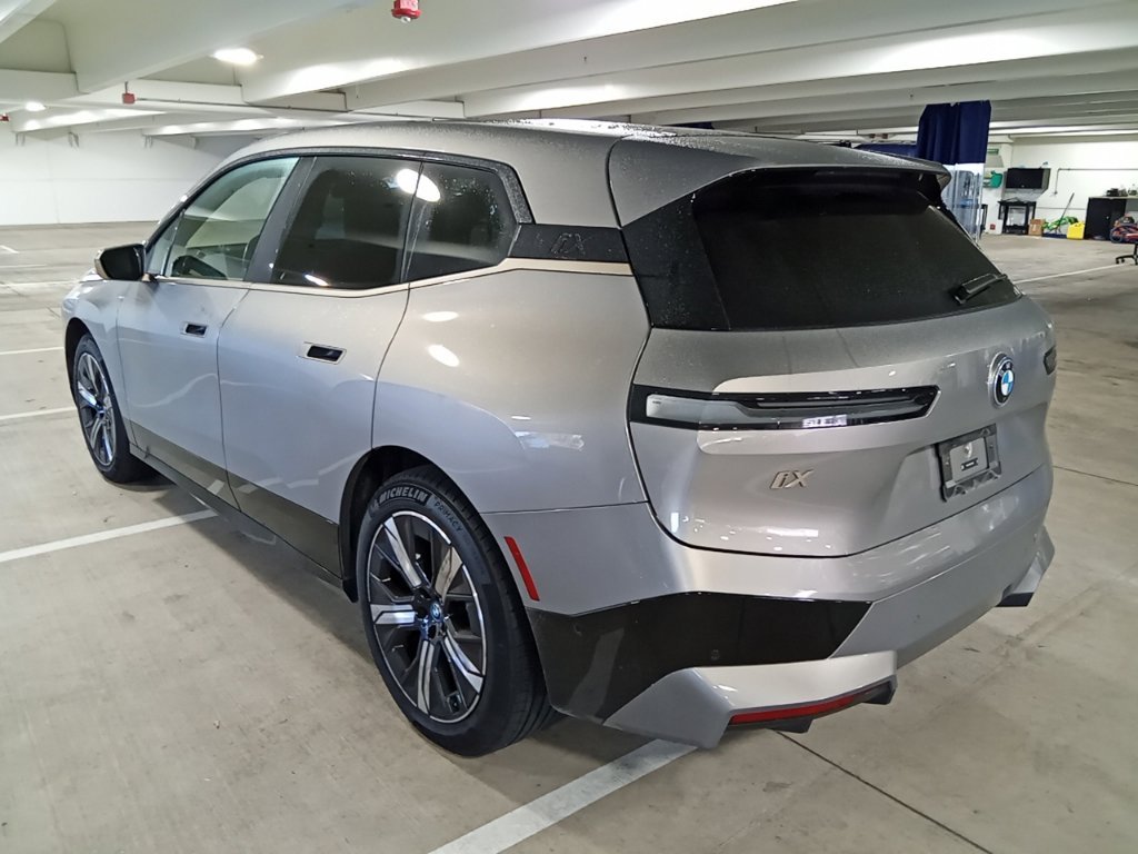 Certified Used 2024 Gray Metallic BMW xDrive50 image 7