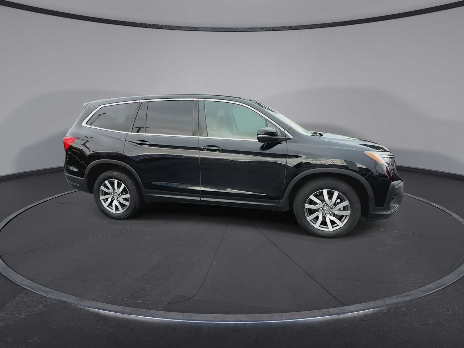 Used 2019 Crystal Black Pearl Honda EX-L image 9
