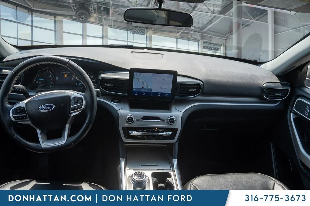 Used 2023 White Ford XLT image 4