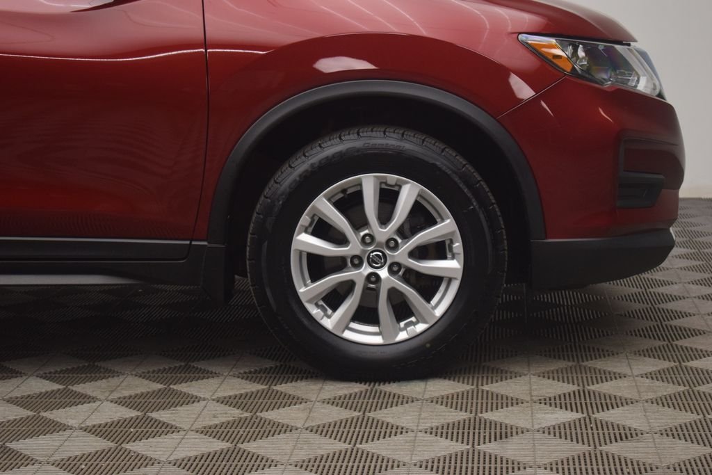 Used 2020 Red Nissan SV image 24