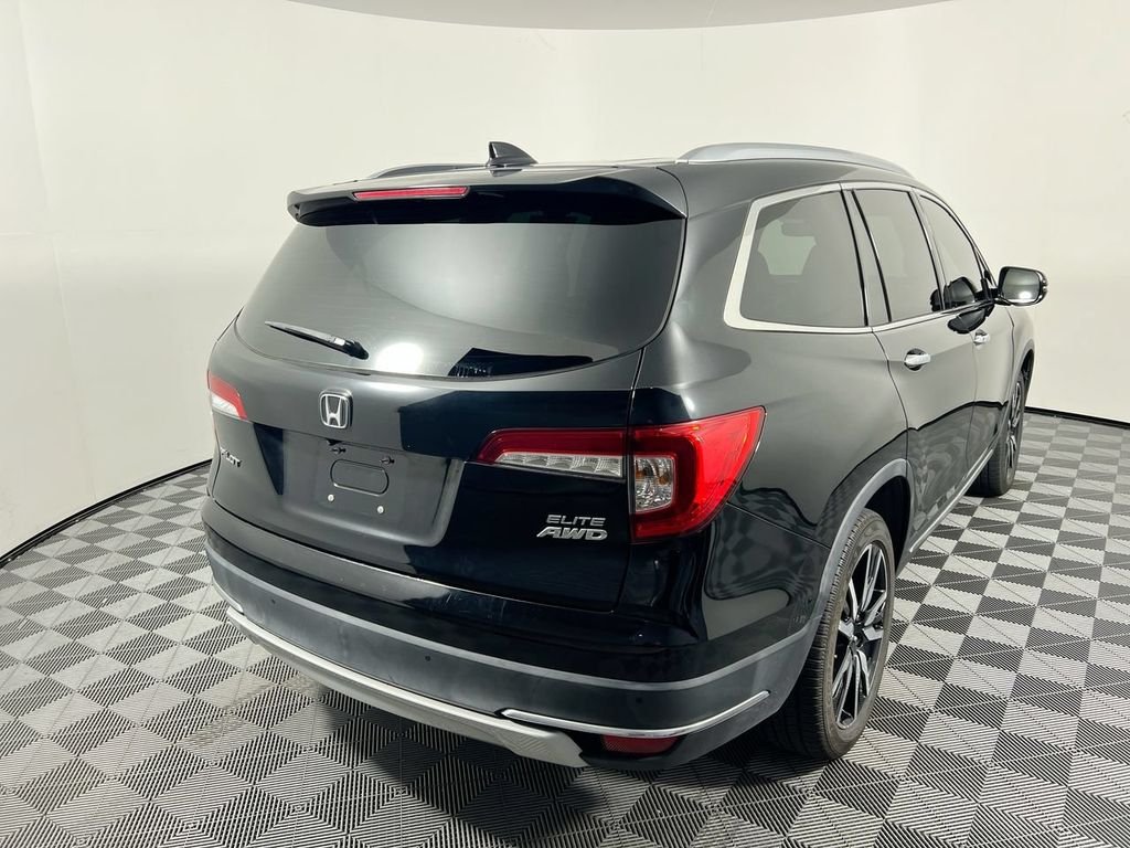 Used 2019 Black Honda Elite image 3