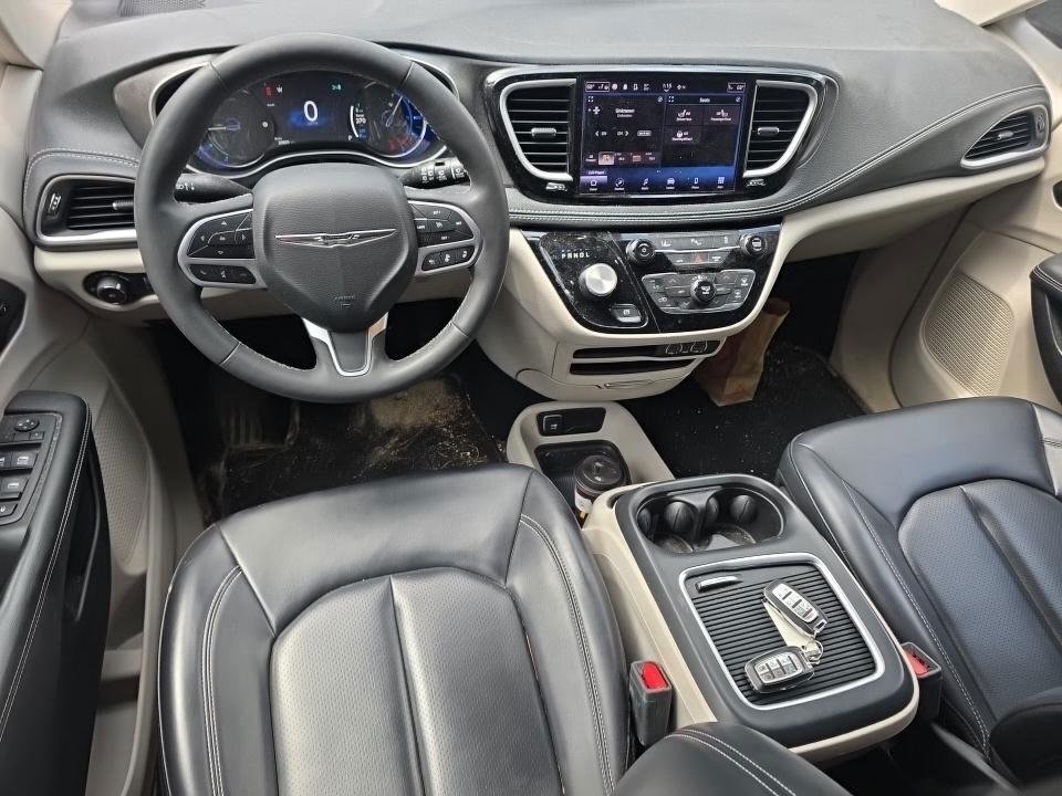 Used 2023 Ceramic Gray Clearcoat Chrysler Hybrid Touring L image 5