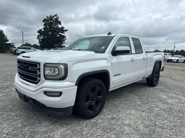 Used 2016 White GMC Base image 1