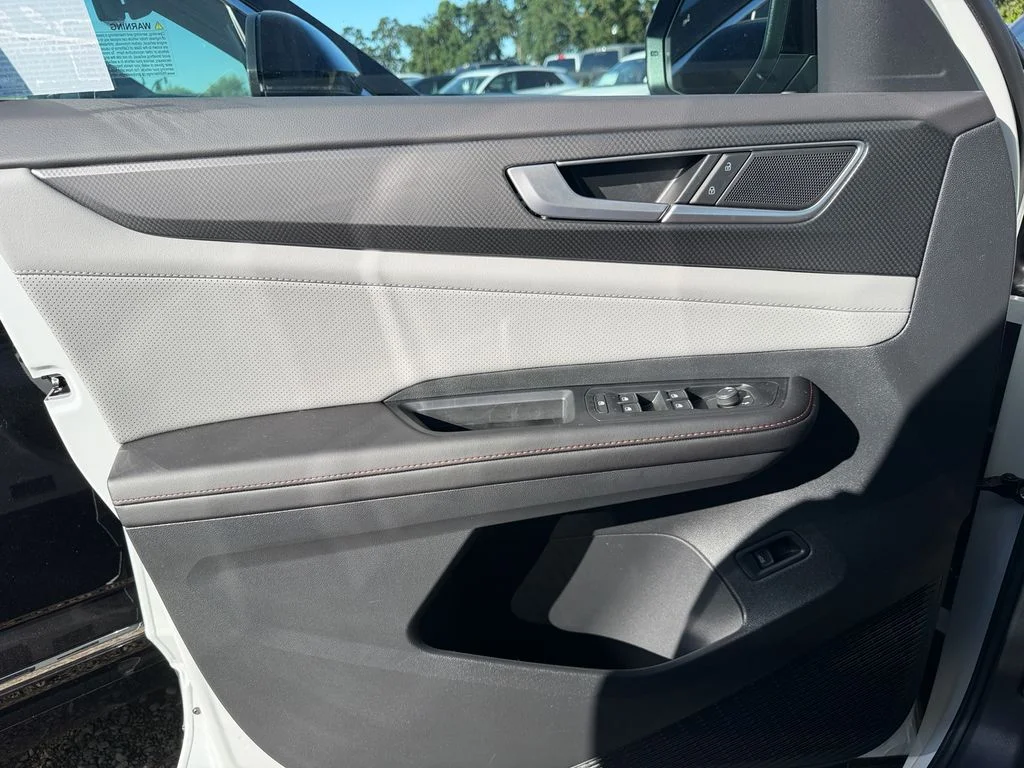 New 2026  Volkswagen 2.0T Peak Edition image 13