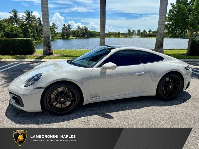 2024 Porsche 911 Carrera 4 GTS