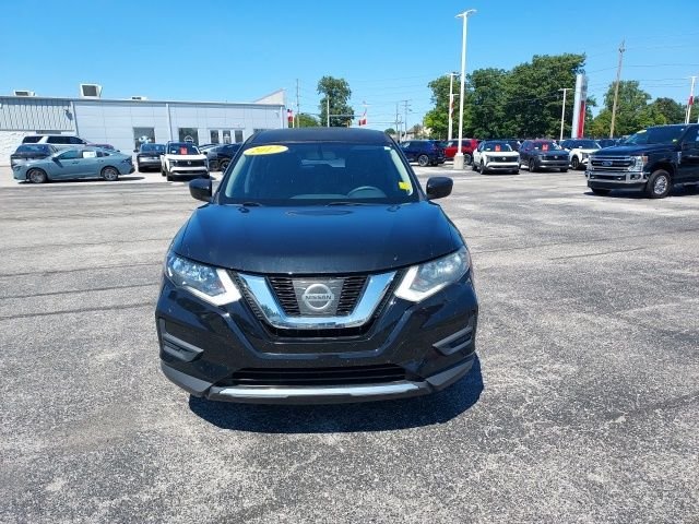 Used 2017 Black Nissan S image 11