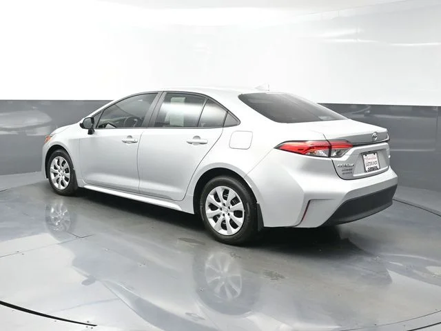 Used 2025 Silver Toyota LE image 5
