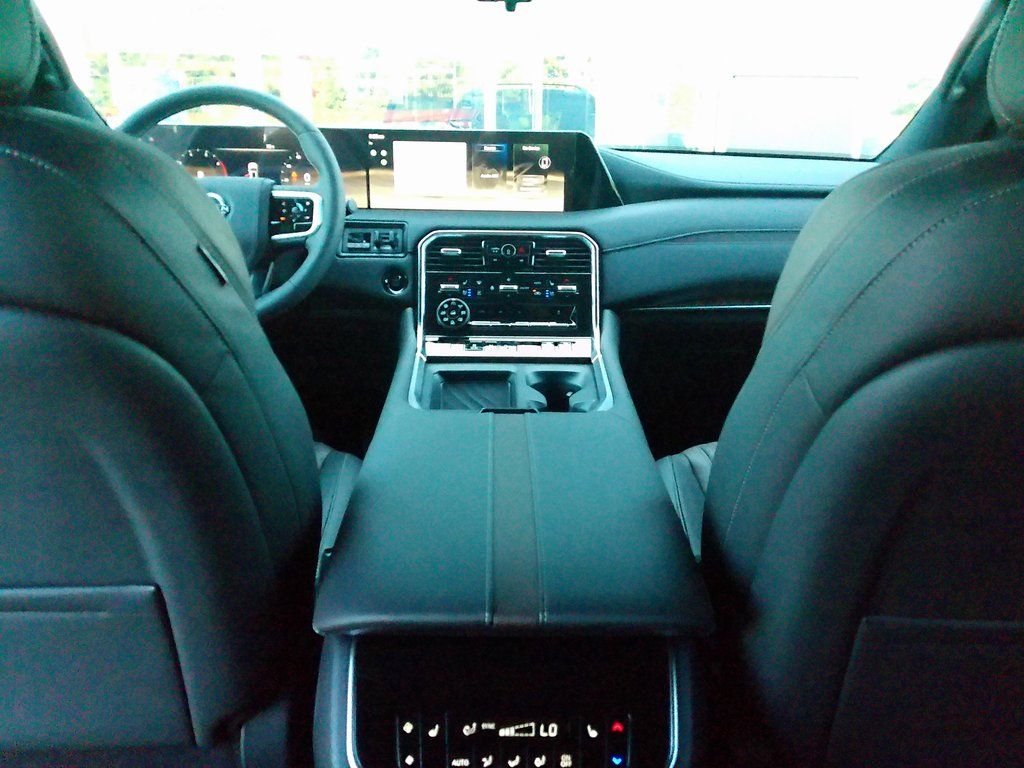 2026 Nissan Armada Platinum Reserve - Photo 43