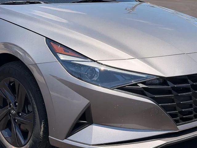 Used 2023 Silver Hyundai SEL image 25