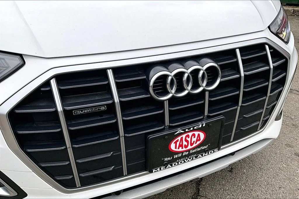 Used 2023 White Audi 40 Premium image 33