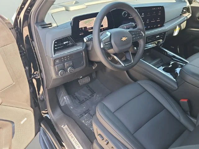 2026 Chevrolet Suburban LT - Photo 25