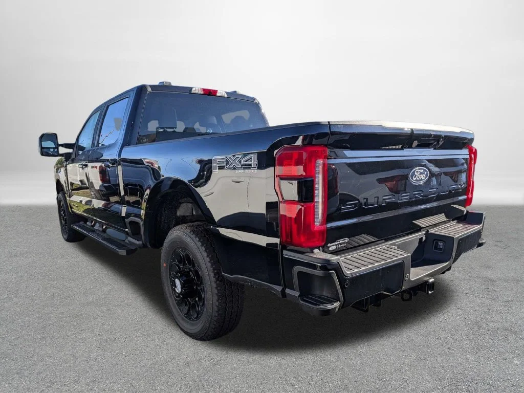 New 2027 Agate Black Metallic Ford F-250® Lariat® image 4