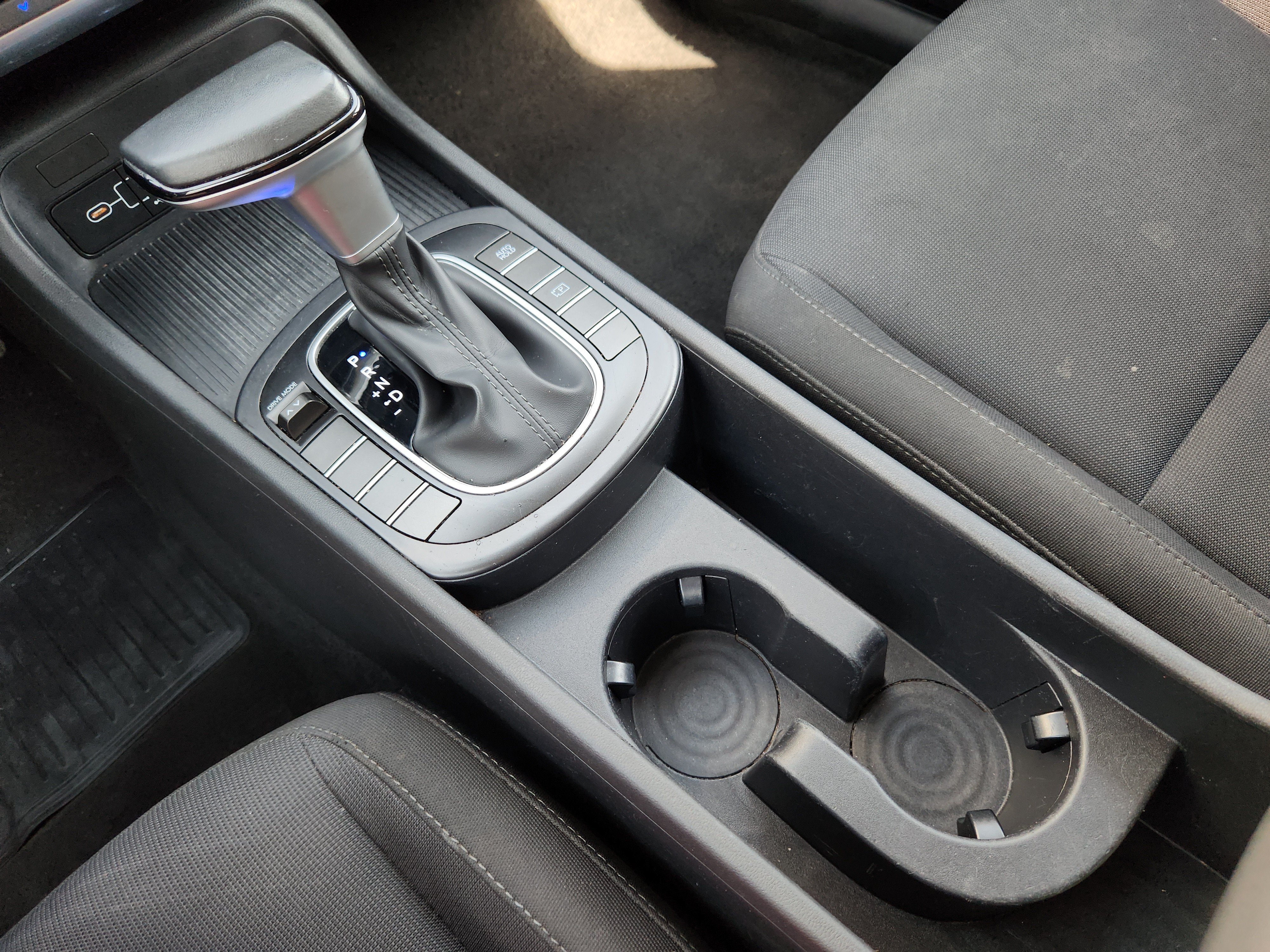 Used 2024 Ecotronic Gray Pearl Hyundai SEL image 21