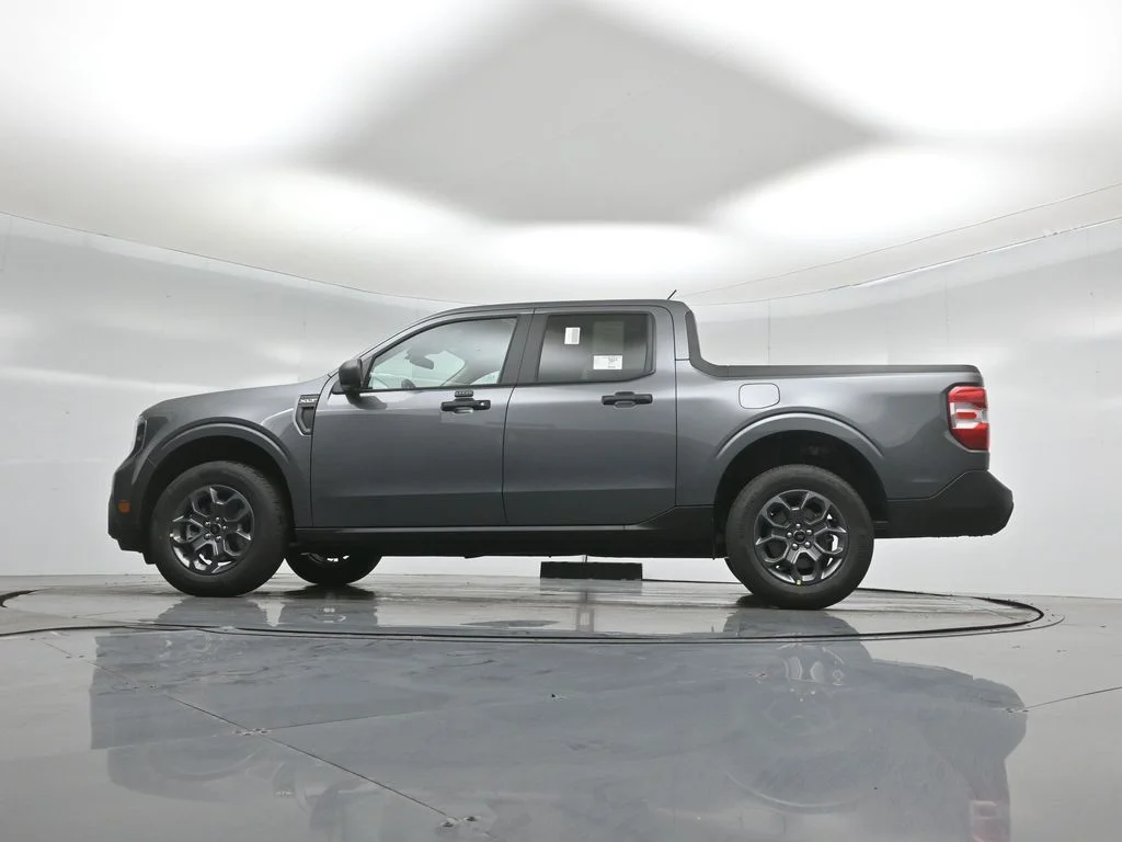 New 2026 Carbonized Gray Metallic Ford XLT image 48