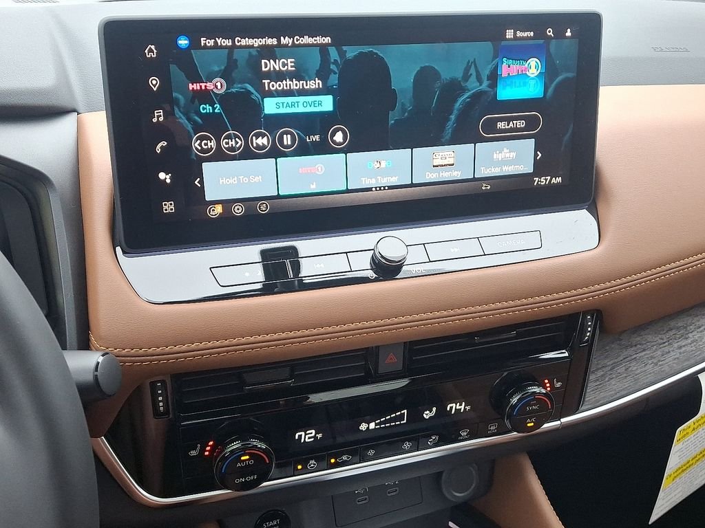 New 2026 Everest White Pearl TriCoat / Super Black Two-tone Nissan Platinum image 8