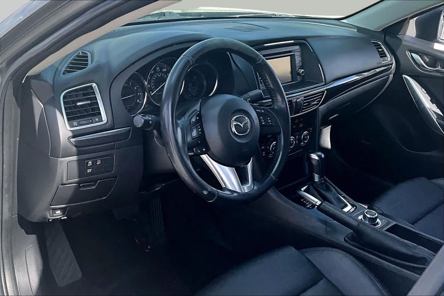 Used 2015 Liquid Silver Metallic Mazda i Touring image 16
