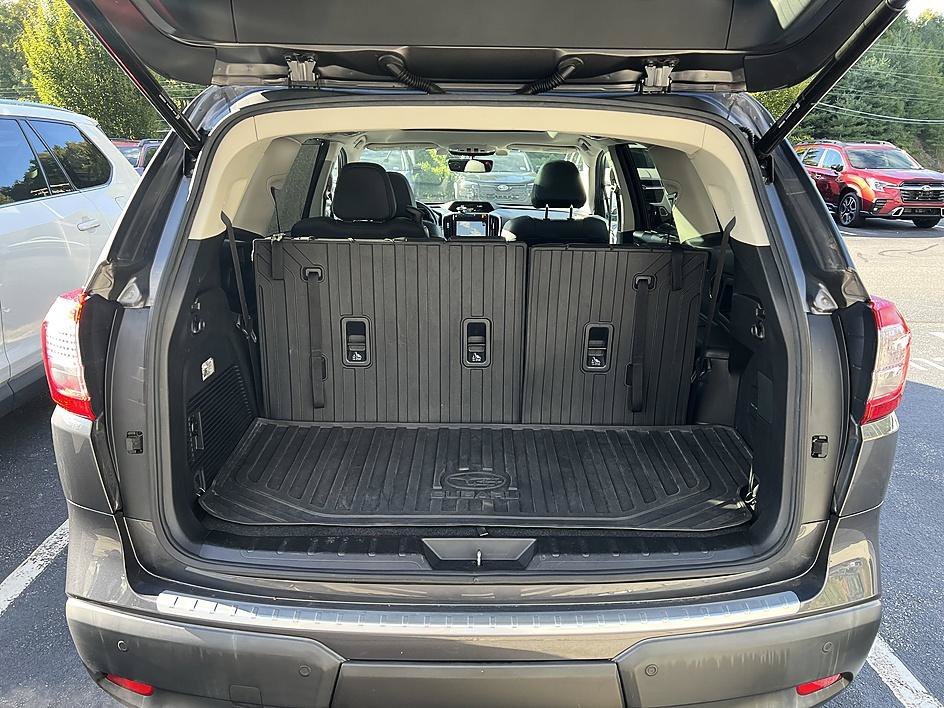 Used 2020 Magnetite Gray Metallic Subaru Limited image 23