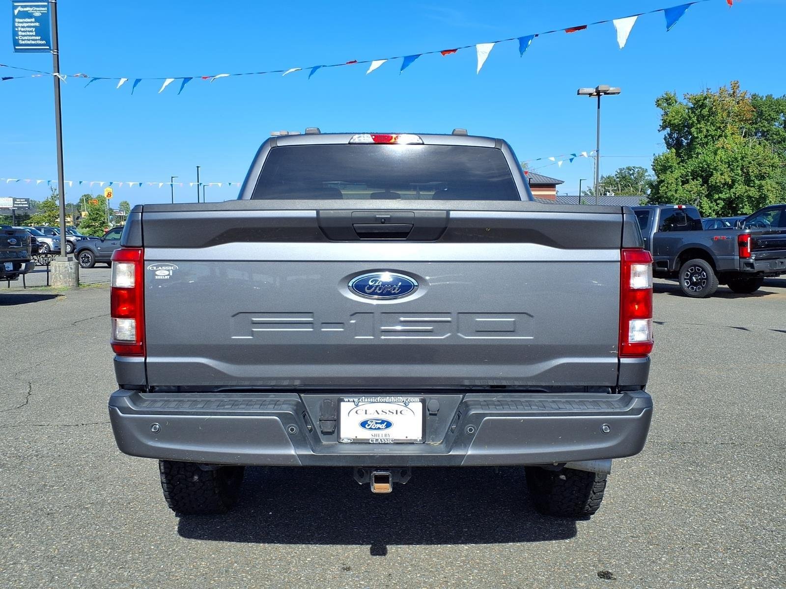 Used 2022 Gray Ford XL image 9