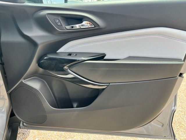 Used 2025 Gray Chevrolet LT image 27
