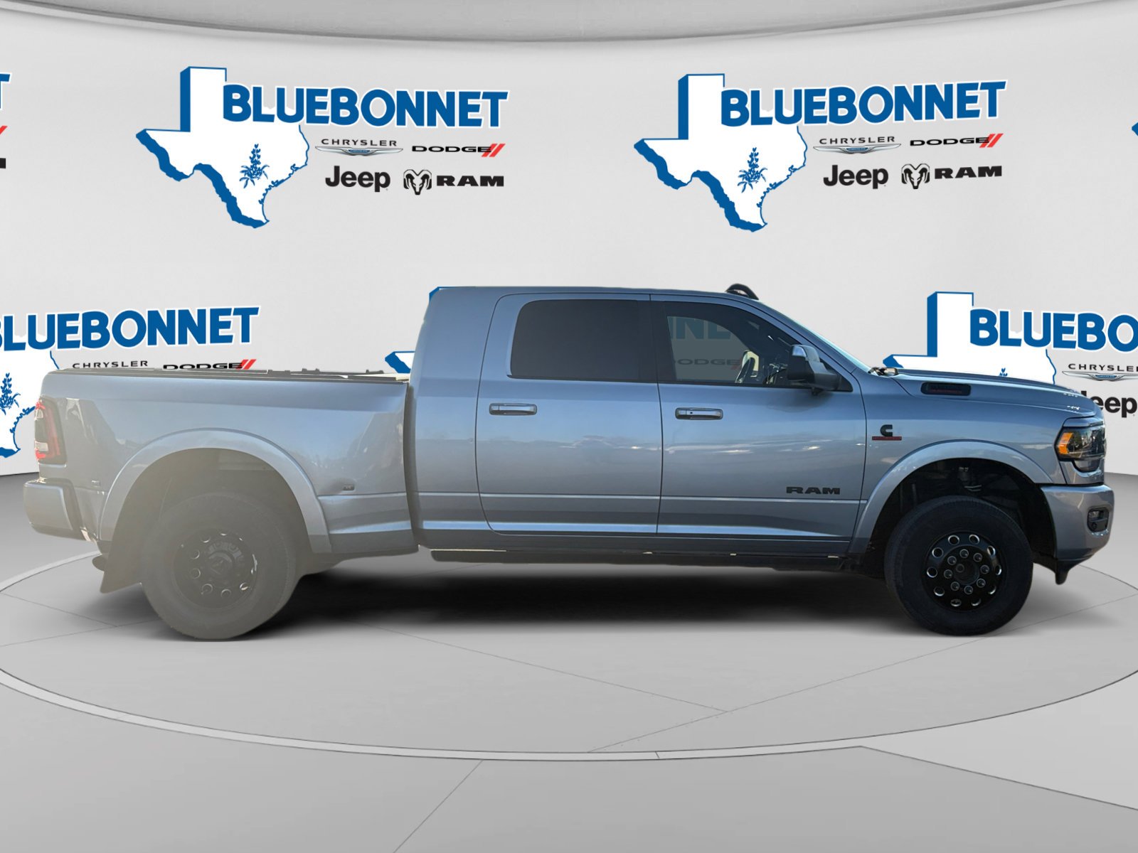 Certified Used 2022 Billet Silver Metallic Clearcoat Ram Limited image 4