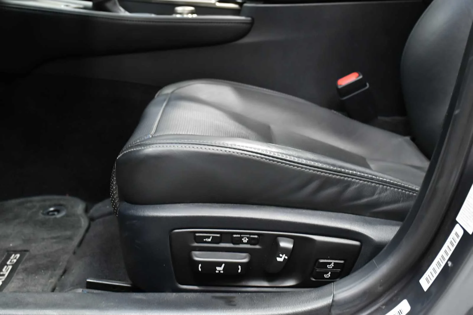 Used 2015 Nebula Gray Pearl Lexus  image 13