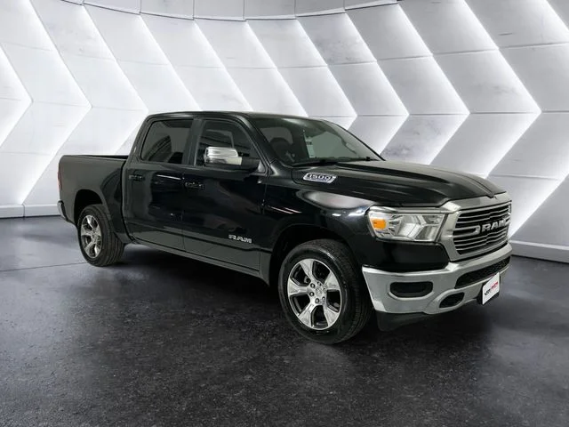 2024 RAM 1500 Laramie Crew Cab 5'7's photo