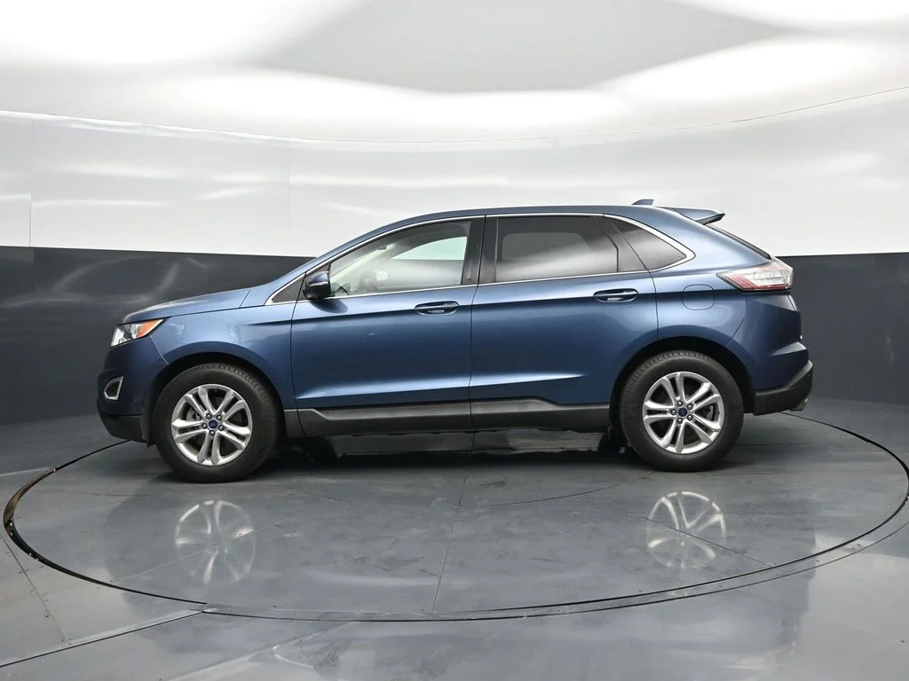 Certified Used 2018 Blue Ford SEL image 32