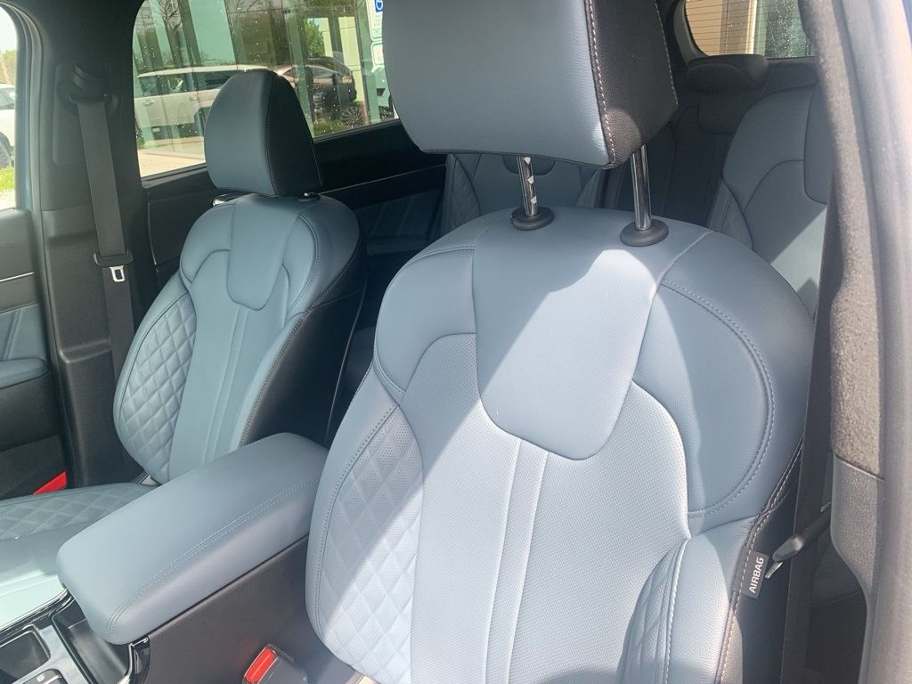 Used 2025 Blue Kia SX Prestige image 16