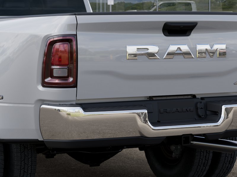 New 2026 Bright White Clear-Coat Exterior Paint RAM Tradesman image 51
