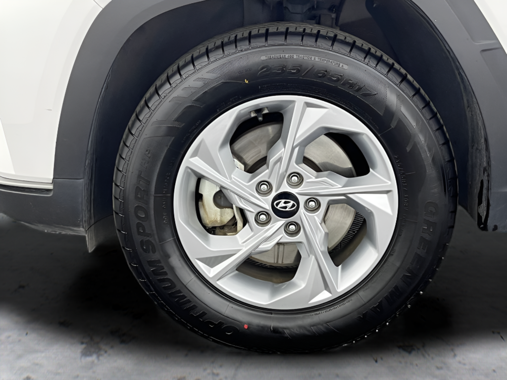 Used 2024 White Pearl Hyundai SEL image 19