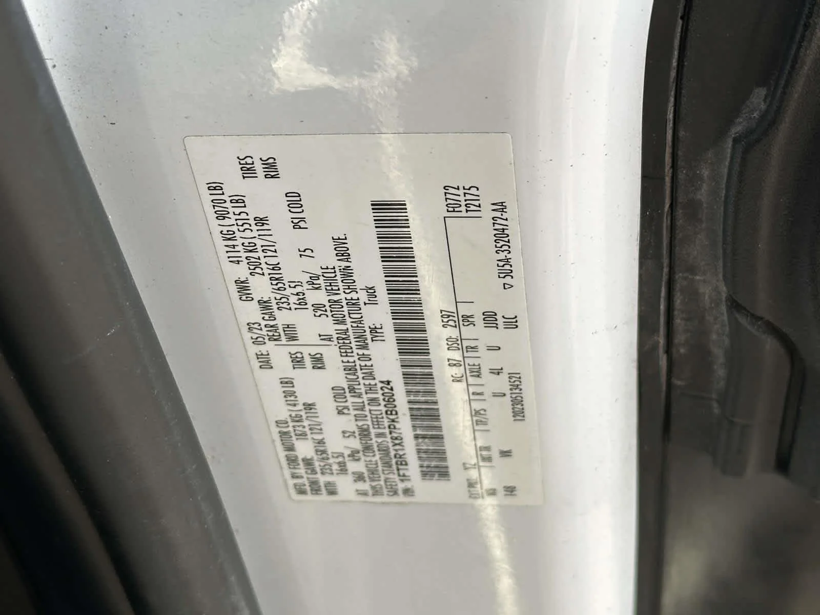 Used 2023 Oxford White Ford  image 27