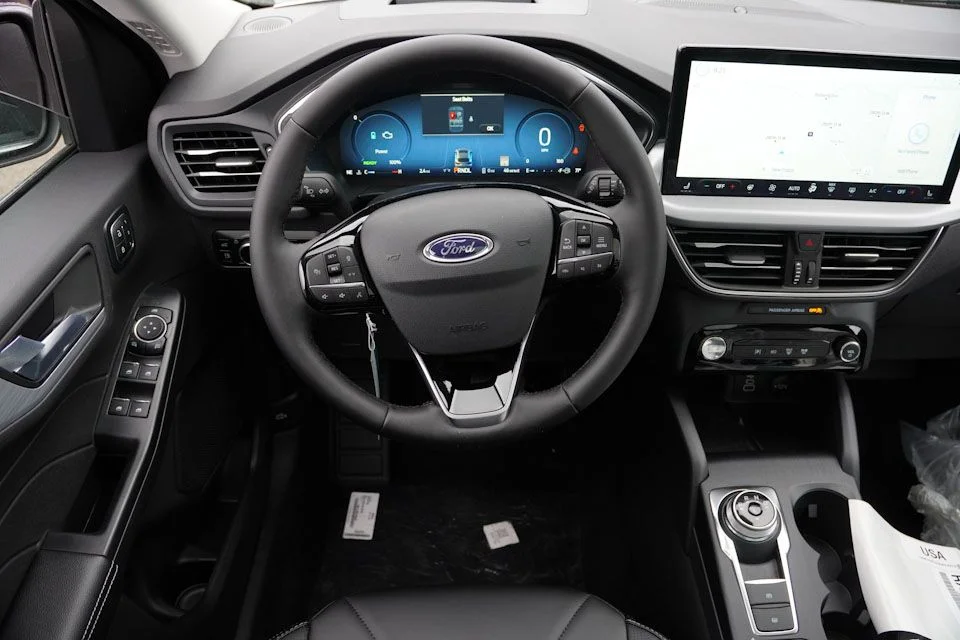 2025 Ford Escape Plug-in hybrid PHEV - Photo 13