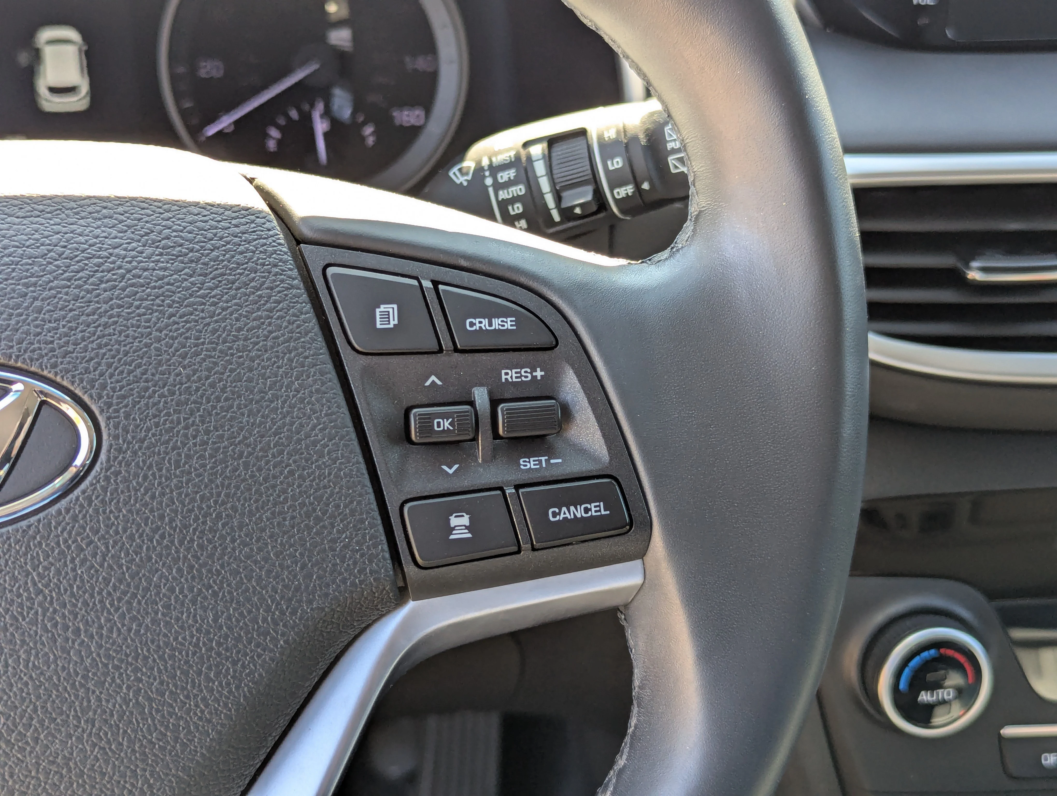 Used 2019 Coliseum Gray Hyundai Ultimate image 32