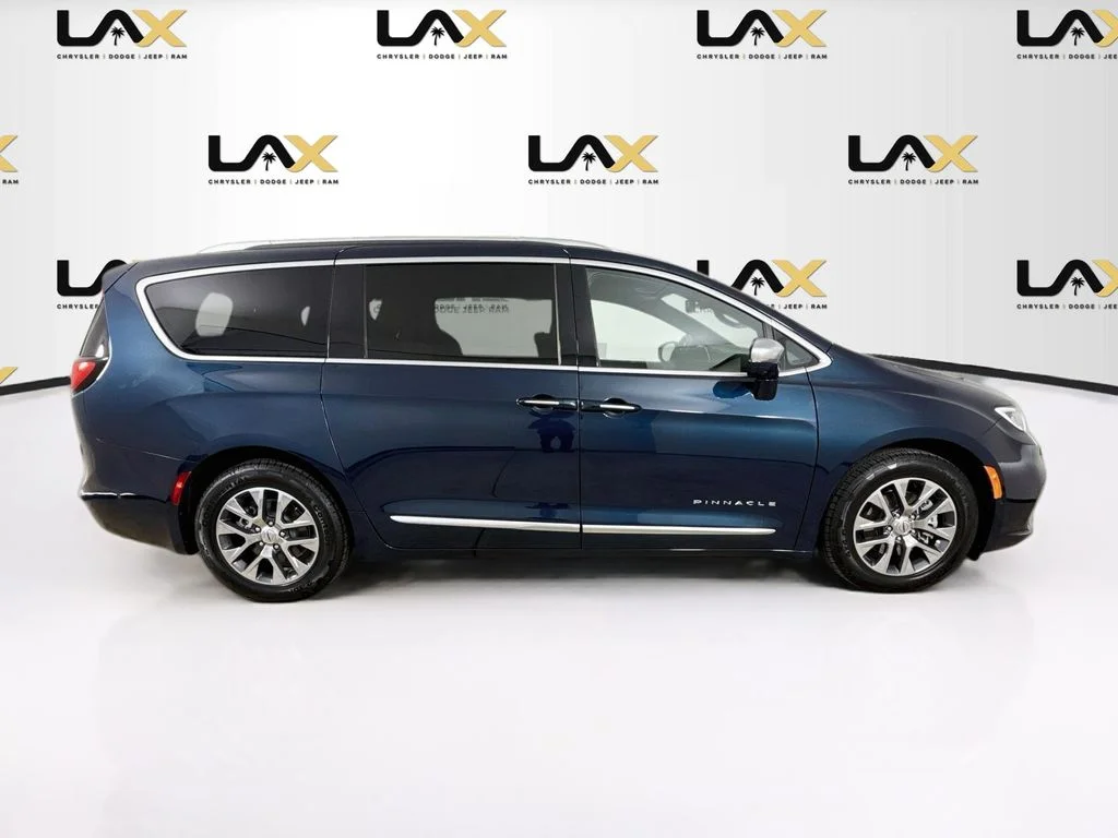 Used 2022 Blue Chrysler Pinnacle image 8