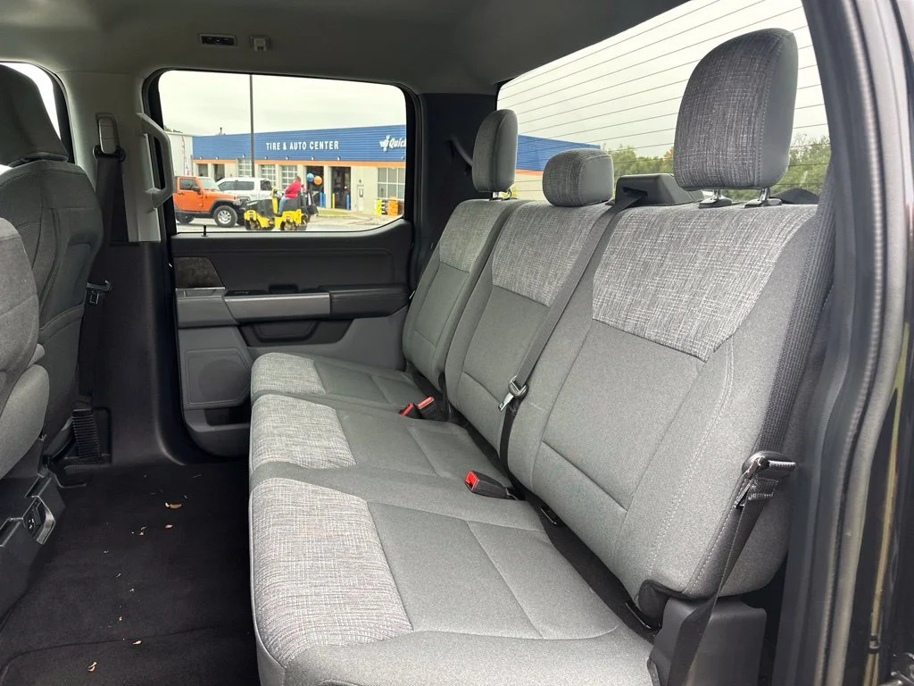 Used 2023 Black Metallic Ford XLT image 13