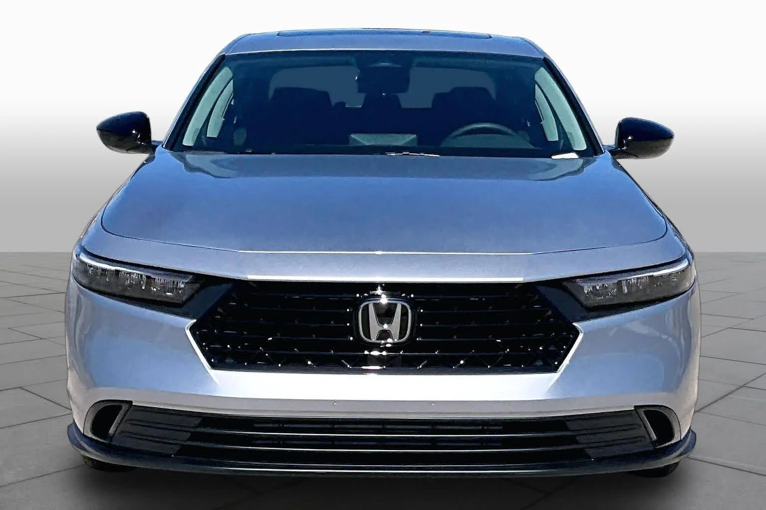 New 2026 Solar Silver Metallic Honda SE image 3