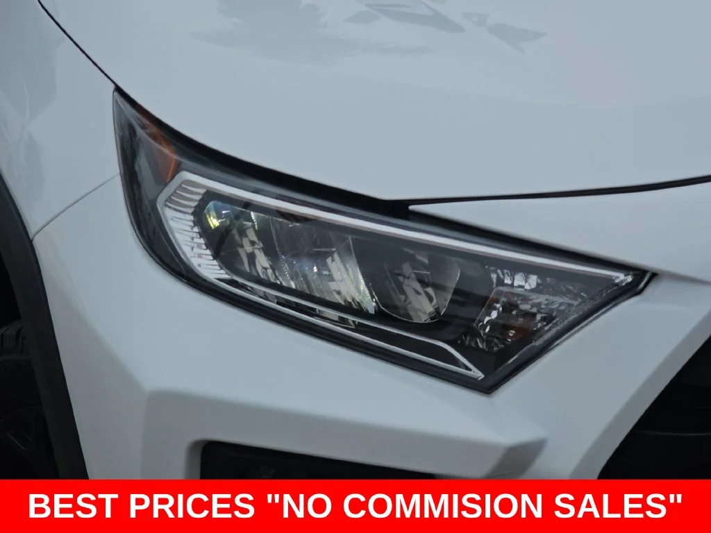 Used 2020 White Toyota TRD Off Road image 34