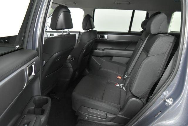 New 2027 Gray Hyundai SE AWD image 70