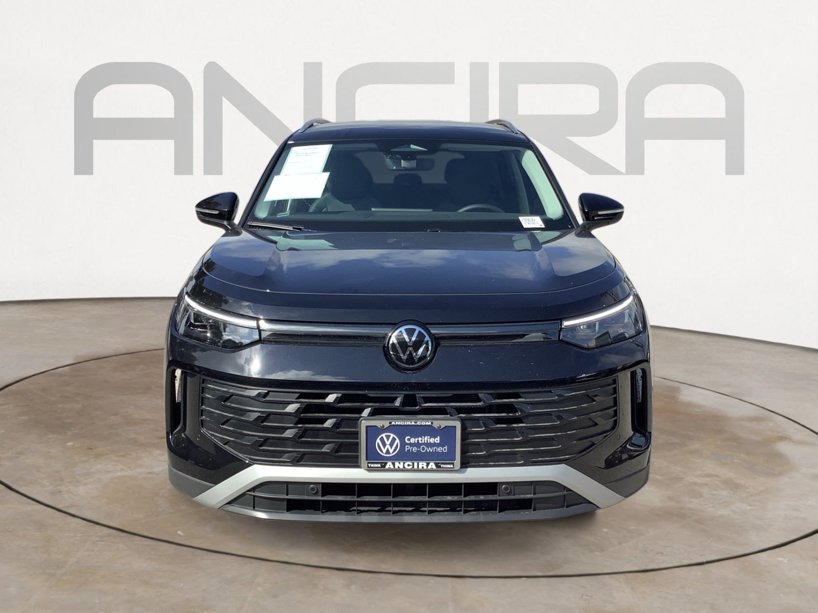 New 2026 Deep Black Pearl Volkswagen SE image 3